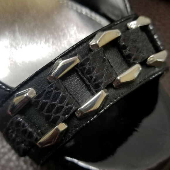 White House | Black Market Venice  Leather Wedge 8 - Picture 7 of 7